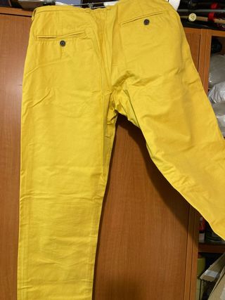Pantalón chino H&M Slim Fit amarillo