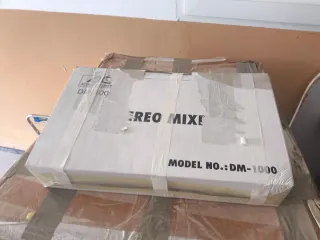 Altavoces KODA MT36 + Amplificador + Mesa