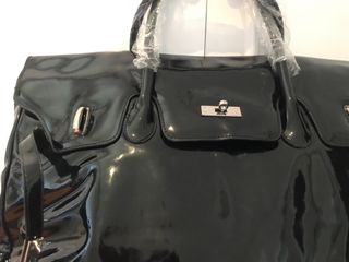 Bolso Negro Charol Guerlain