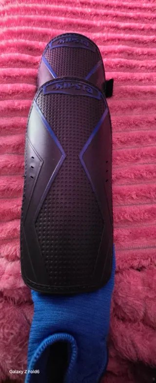 Se regala Espinilleras de protección deportiva