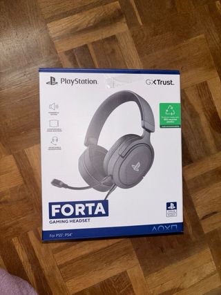 PS5 Slim + Cuffie + Fifa 24 + 2 controller (uno con drift)