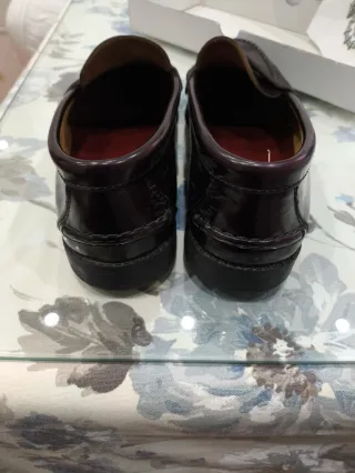 Zapatos Castellanos Burdeos