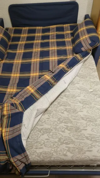 Sofá Cama Tela Azul y Amarillo