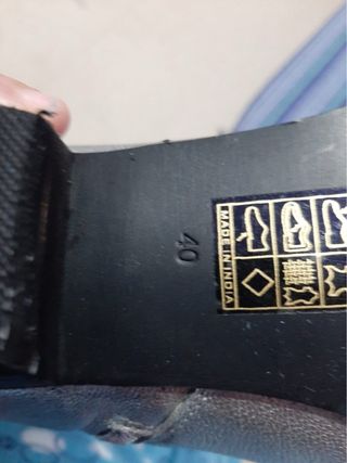 Botas plateadas de mujer