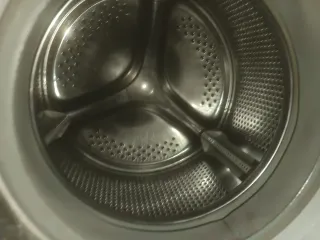 Lavadora blanca frontal