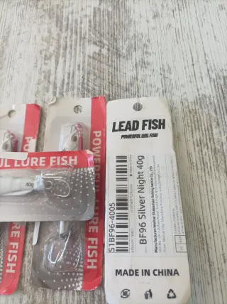 4 señuelos de pesca Lead Fish 40g