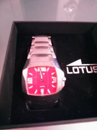 Reloj Lotus Hombre Rojo y Plateado