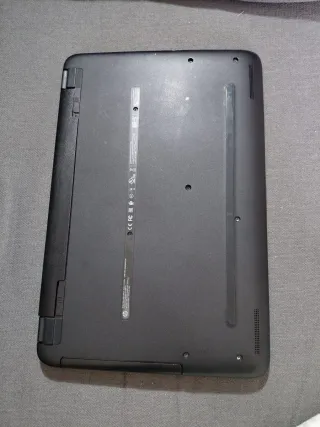 Portátil HP i3 Rojo