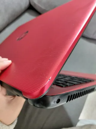 Portátil HP i3 Rojo