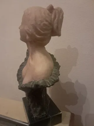 Figura decorativa de mármol y piedra