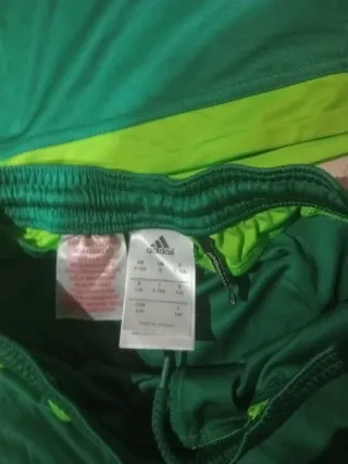 Equipación Real Madrid niño verd8e