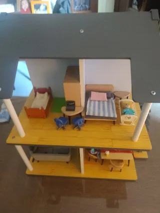 Casa de muñecas moderna perfecta para regalo