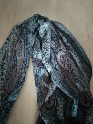 Bufanda grande paisley azul y gris