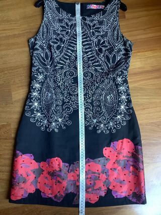 Abito Desigual donna nero con fiori rossi