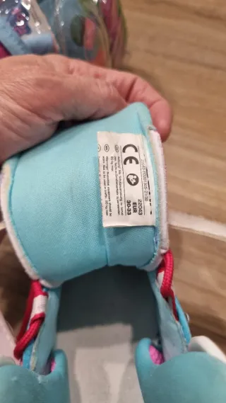 Patines HUDORA Talla 30-33 + Casco Peppa Pig