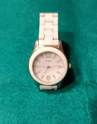 Reloj Guess Blanco Correa Metálica