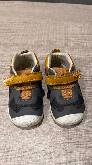 Zapatos Biomecanics niño talla 21