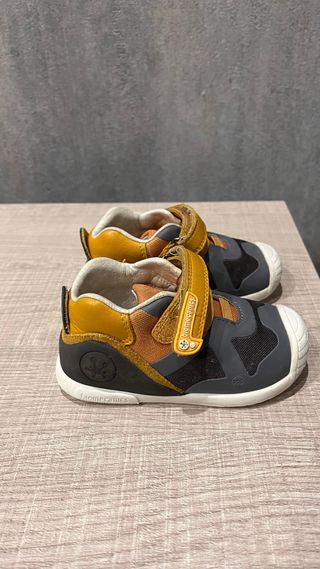 Zapatos Biomecanics niño talla 21