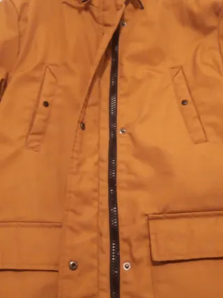 Abrigo mujer color mostaza