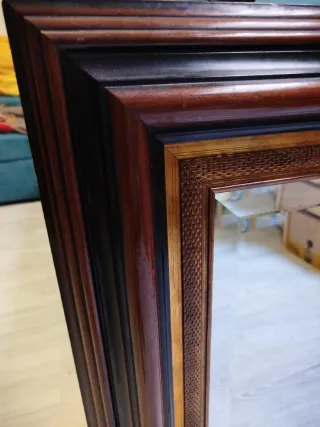 Espejo madera biselado marrón y dorado