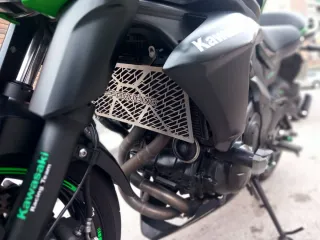 Kawasaki ER-6N 2016 limitada.