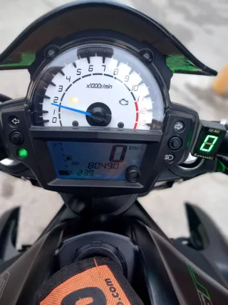 Kawasaki ER-6N 2016 limitada.