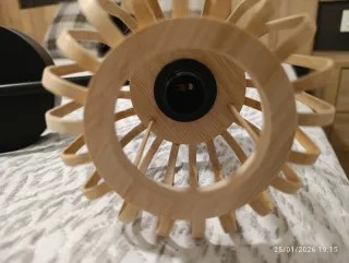 Lámpara de pared bambú y metal