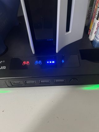 Consola PS5 con accesorios