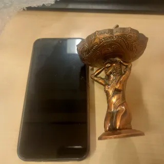 Accendino posacenere donna bronzo