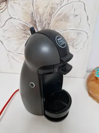 Cafetera Dolce Gusto Negra