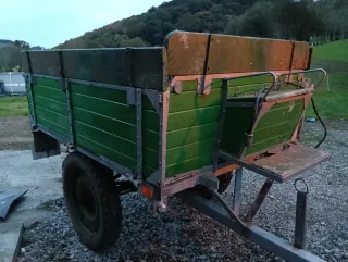 Remolque agrícola verde