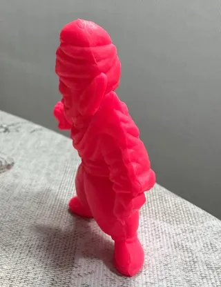 Figura Piccolo CorPetit fucsia Yolanda Dragon Ball