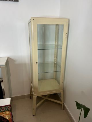 2 Vitrinas Beige Cristal y Metal