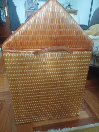 Baúl casita de juguetes mimbre