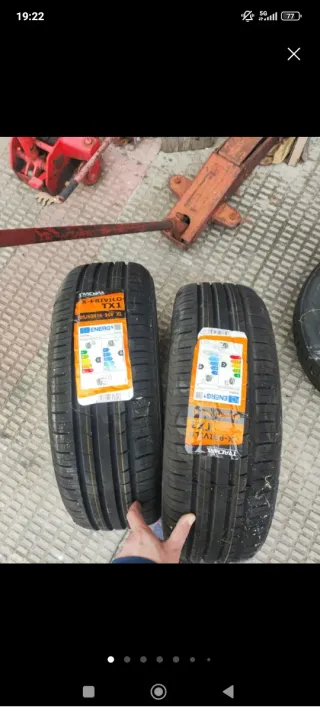 Neumáticos Tracmax  x-privilo tx1 205/60R16  96v