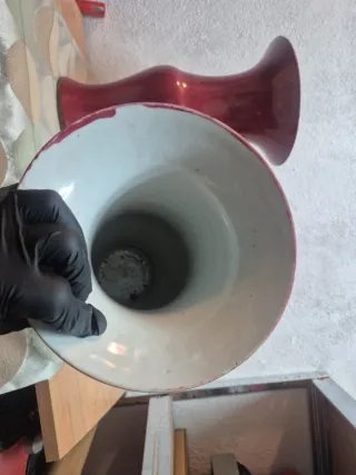 Par de jarrones rojos