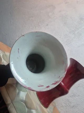 Par de jarrones rojos