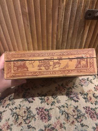 Maletin antiguo madera