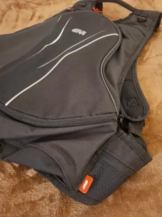 Mochila Moto Givi Carretera Negra