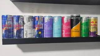 Latas Red Bull Variadas