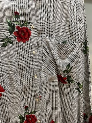 Blusón estampado cuadros y flores