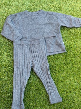 Conjunto bebé de punto, color verde