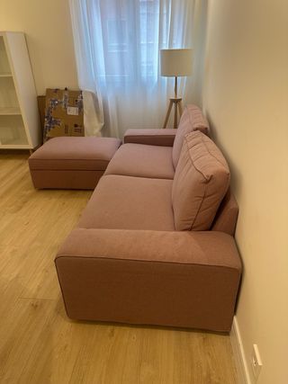 Sofá rosa de tela Ikea + otomana