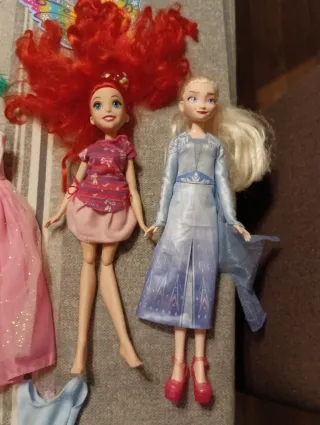 Lote 2 Barbies y muchos accesorios