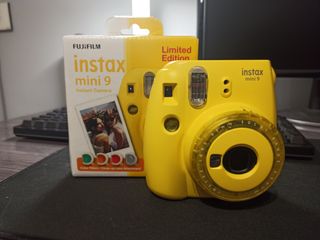 Cámara Fujifilm Instax Mini 9 Amarilla