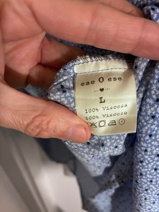 Blusa Eseoese Estampada Azul y Blanca