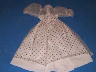 Nancy Famosa vestido cumpleaños Feliz