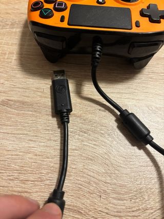 Mando Nacon Wired Compact PS4 / PC - Naranja (Ofic
