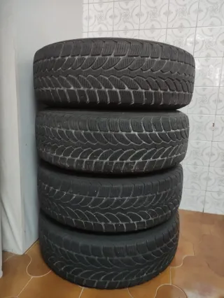 Llantas Bridgestone con Rin