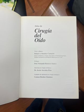 Atlas De Cirugía Del Oído